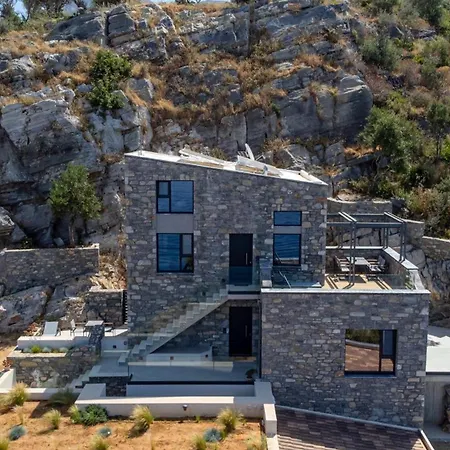 Mani Apartmán