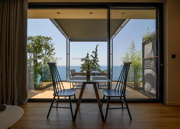 Mani 圣尼古拉奥斯